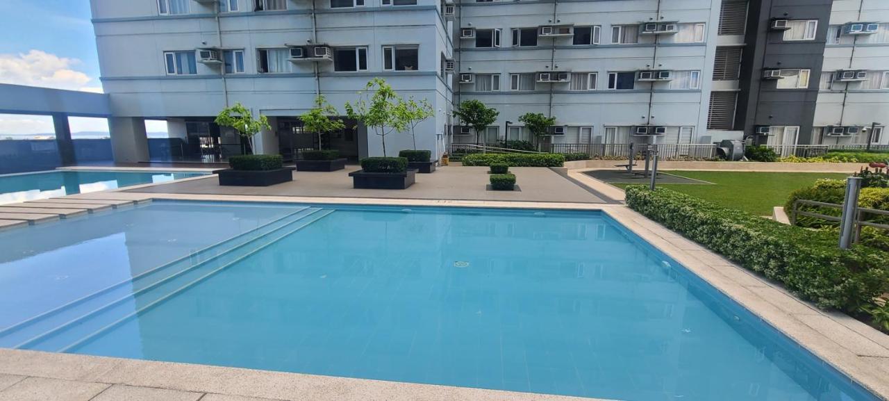 Avida Tower Free Airport Pick Up For 3 Nights Stay Or More Davao City Esterno foto