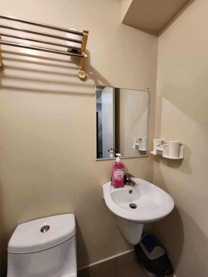 Avida Tower Free Airport Pick Up For 3 Nights Stay Or More Davao City Esterno foto